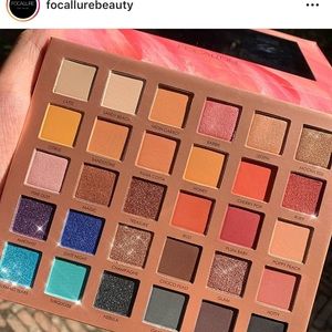 Endless Possibilities palette by Focallure 🌺